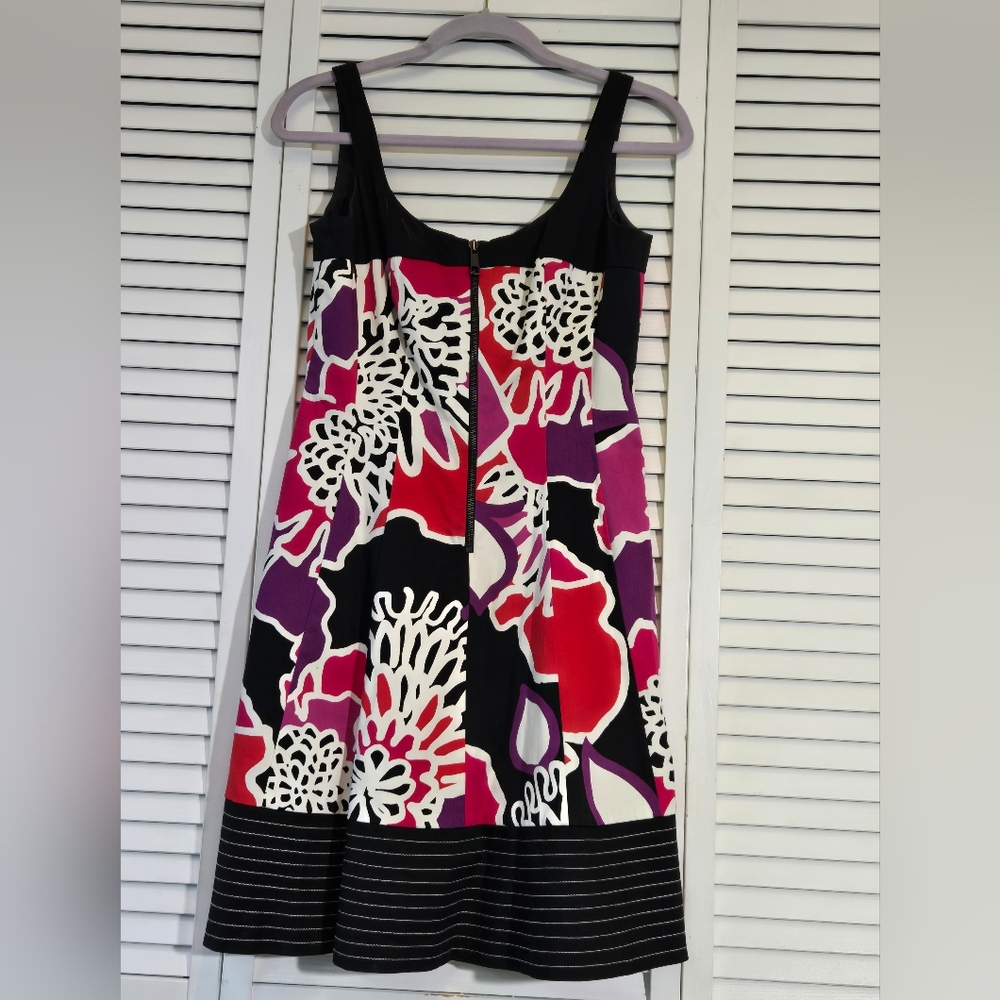 Nine West front zip vintage dress. Size 6.